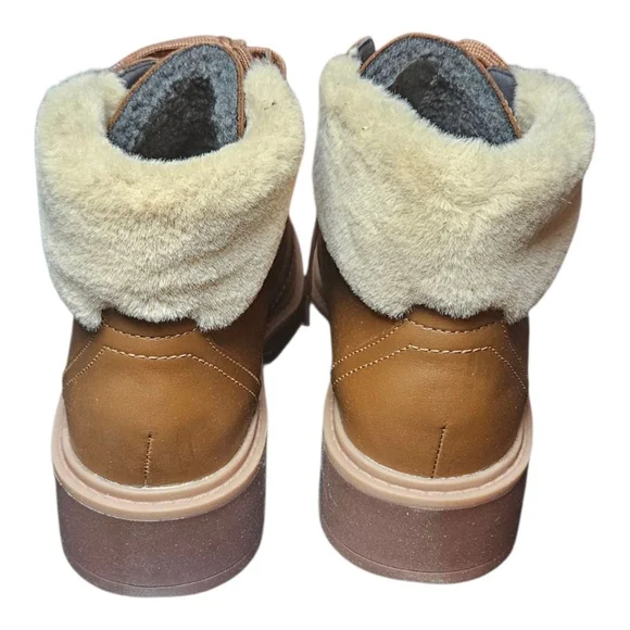 Clarks Brown Beige Fur Lined Winter Boots US Multiple Sizes - Picture 8 of 13